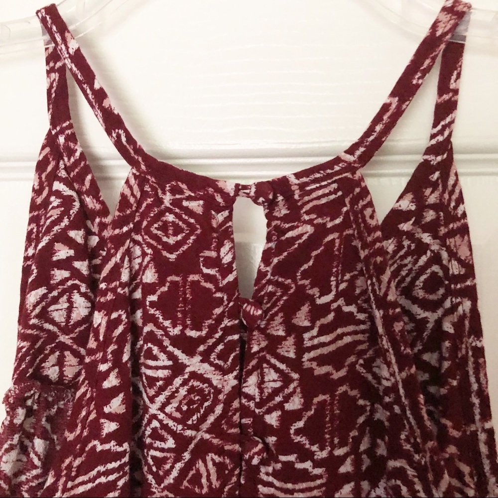 Caslon Maroon/White w/Geometric Pattern Design Halter Top - Picture 4 of 6